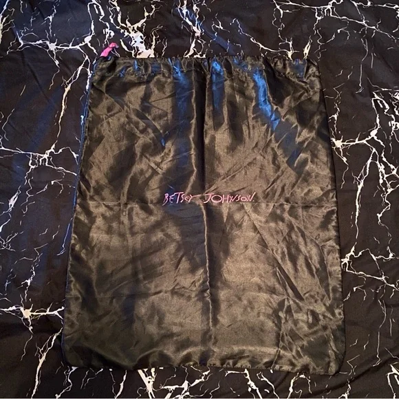 Large Betsey Johnson Drawstring Dust Storage Bag - Picture 2 of 5